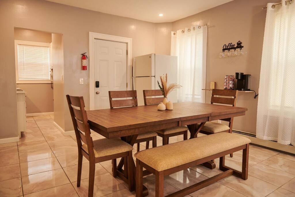 Cozy Apartment 1St 10Min Walk Downtown And City View Провидънс Екстериор снимка