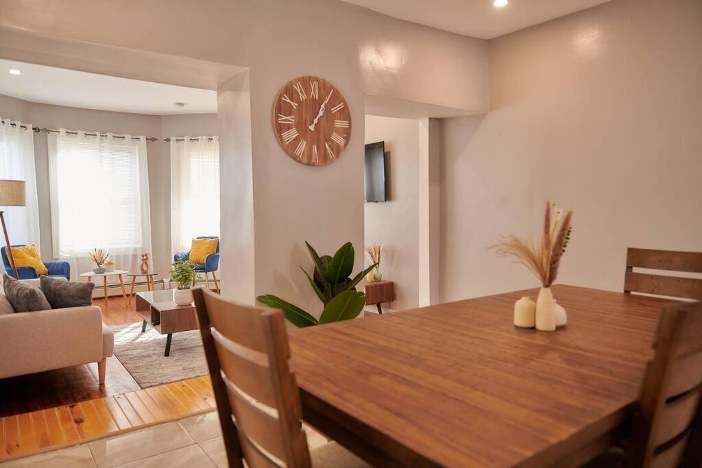 Cozy Apartment 1St 10Min Walk Downtown And City View Провидънс Екстериор снимка