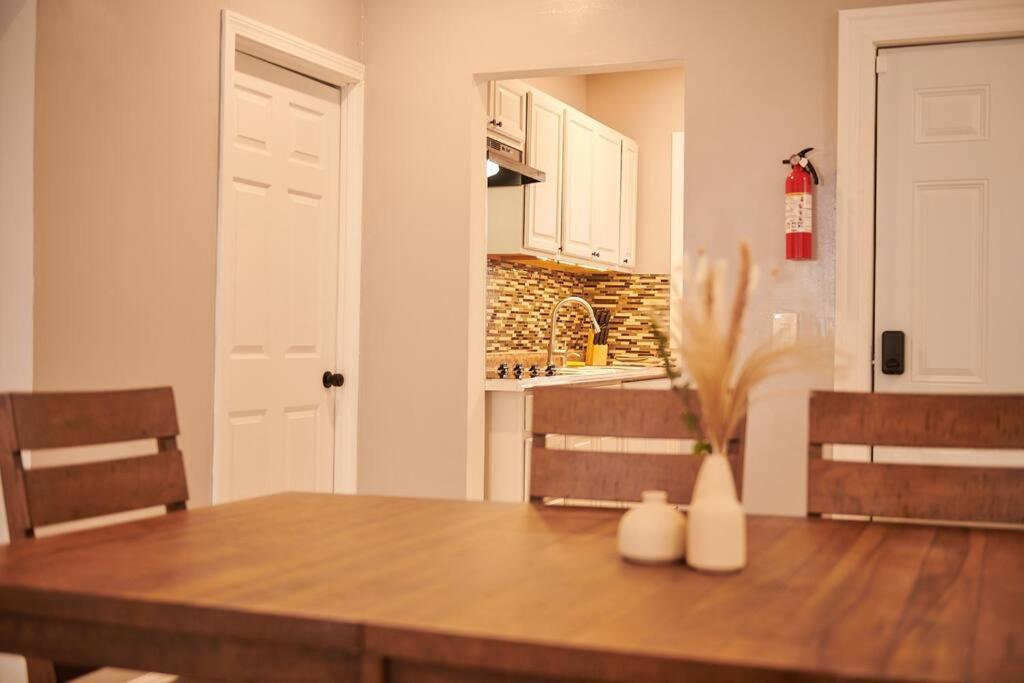 Cozy Apartment 1St 10Min Walk Downtown And City View Провидънс Екстериор снимка